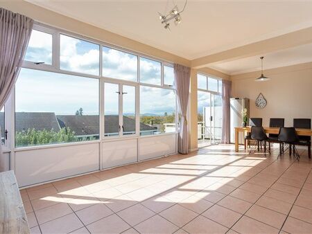 3 Bedroom Apartment in Kenilworth