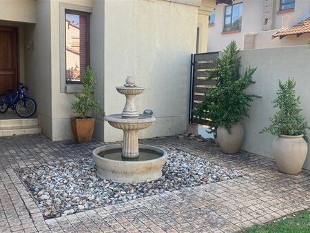 4 Bedroom House in Bronberg