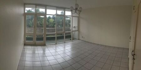 1 Bedroom bachelor apartment to rent in Pinetown Central