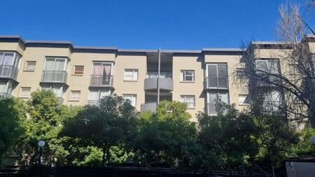 Bachelor Apartment to rent in Braamfontein, Johannesburg