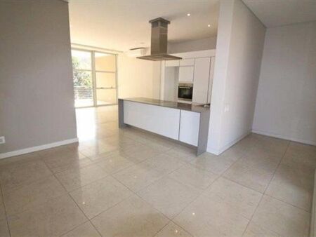2 Bedroom Apartment in Melrose