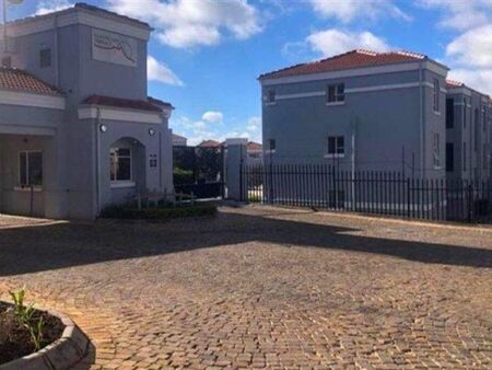 2 Bedroom Apartment in Northcliff