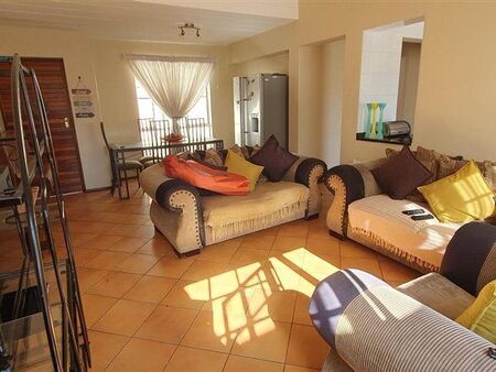 2 Bedroom House in Glenvista