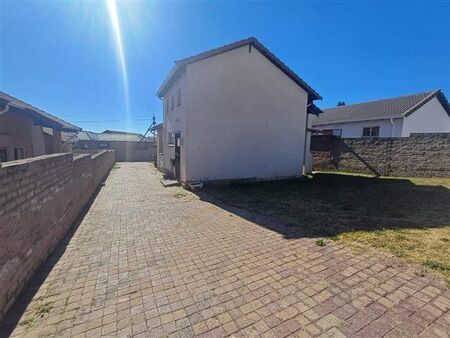 3 Bedroom House in Ormonde