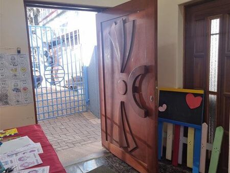 4 Bedroom House in Kensington