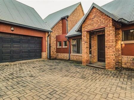 3 Bedroom House in Glen Marais