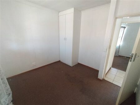 2 Bedroom Flat in Kempton Park Central