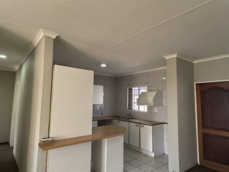 2 Bedroom Townhouse in Edenvale