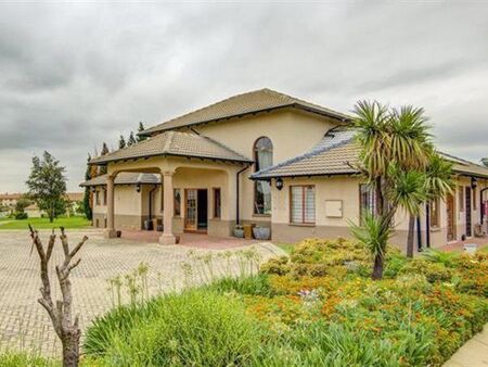 2 Bedroom Apartment in Parkrand