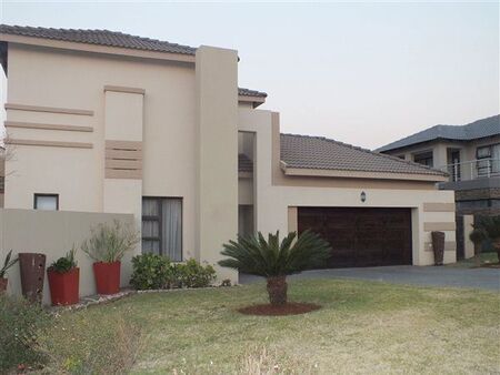 3 Bedroom House in Monavoni