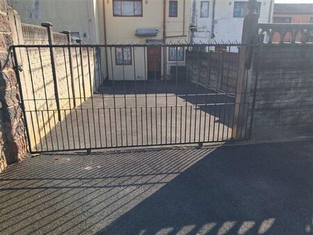 3 Bedroom Duplex in Whetstone