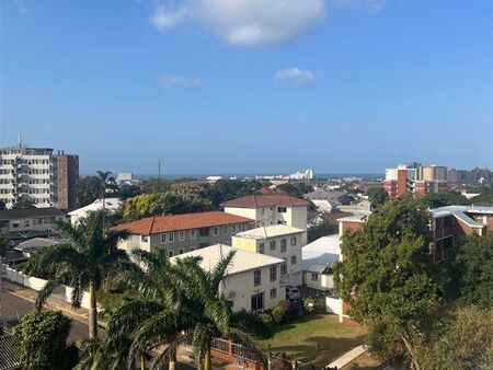 3 Bedroom Apartment in Essenwood