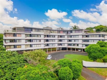 2 Bedroom Apartment in Essenwood