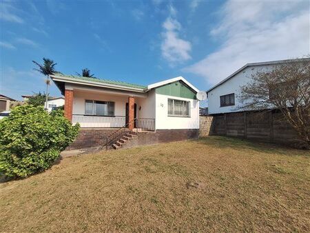 4 Bedroom House in Chatsworth Central