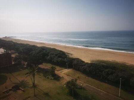 2 Bedroom Apartment in Amanzimtoti