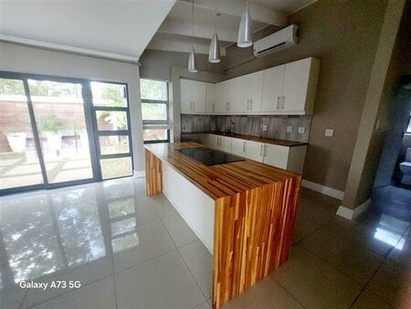4 Bedroom House in Palm Lakes Estate