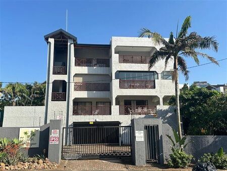 3 Bedroom Penthouse in Compensation Beach