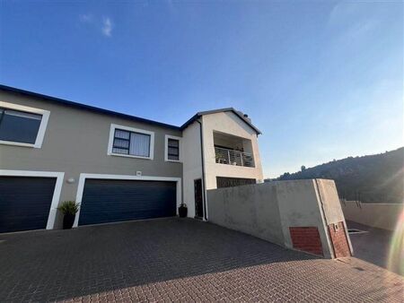 4 Bedroom Townhouse in Constantia Kloof