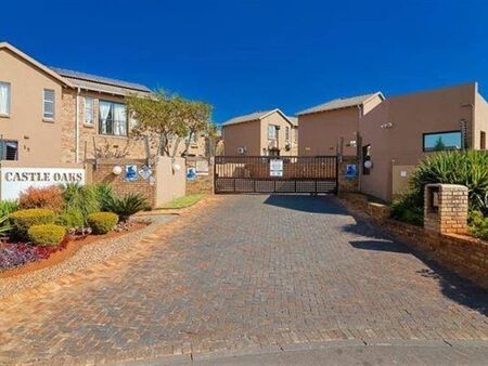 3 Bedroom Duplex in Wilgeheuwel