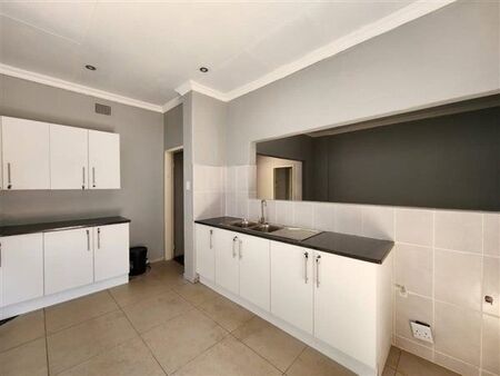 Bachelor apartment in Pretoria Gardens