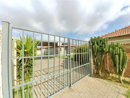3 Bedroom House in Andeon Ah