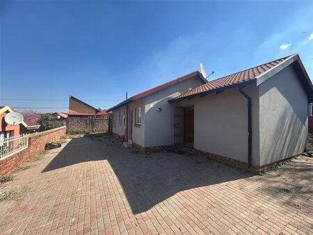 3 Bedroom House in Atteridgeville
