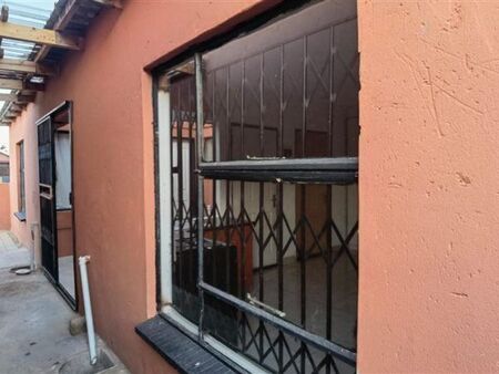 1 Bedroom House in Elandspoort
