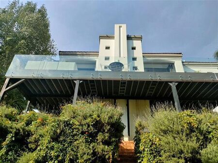5 Bedroom House in Waterkloof Ridge