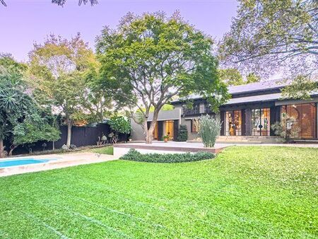 5 Bedroom House in Waterkloof