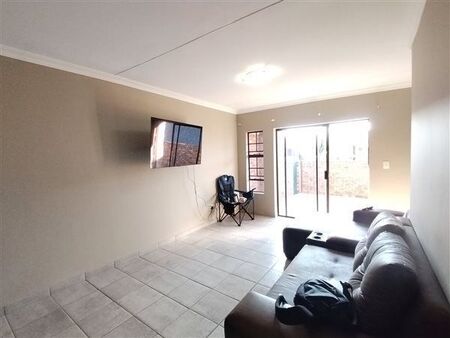 2 Bedroom Apartment in Magalieskruin