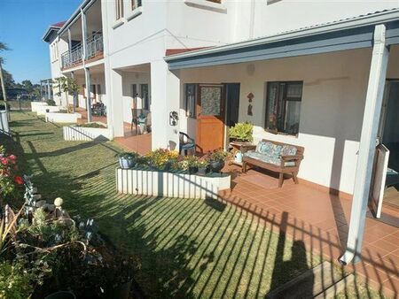 1 Bedroom Apartment in Hoekwil