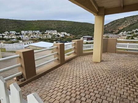 3 Bedroom House in Island View