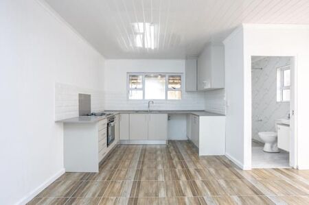 1 Bedroom House in Lansdowne