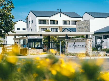 1 Bedroom Apartment in Somerset West Central