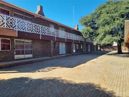 2 Bedroom Apartment in Olifantshoek