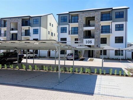 1 Bedroom Apartment in Somerset West Central