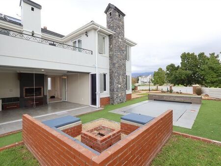 4 Bedroom House in Val de Vie