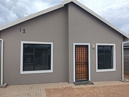 2 Bedroom House in Dalvale
