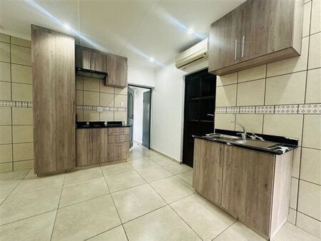 2 Bedroom House in Arboretum