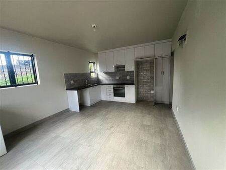 1.5 Bedroom Apartment in Sunningdale