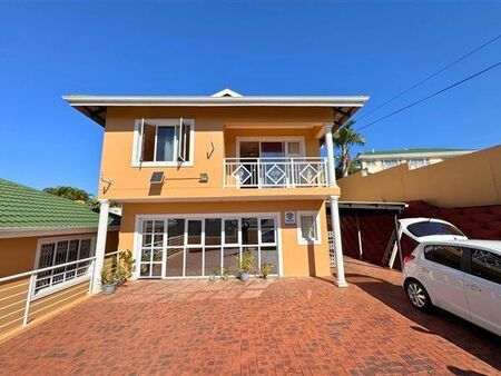 2 Bedroom Apartment in Somerset Park