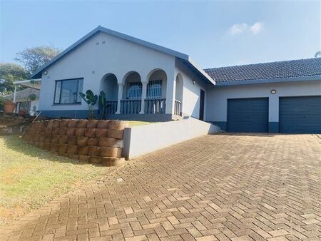 4 Bedroom House in Umhlanga Rocks