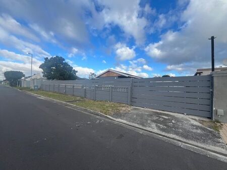 3 Bedroom house to rent in Penlyn Estate, Cape Town