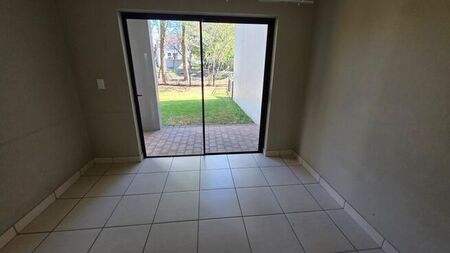 2 Bedroom apartment to rent in Magaliessig, Sandton