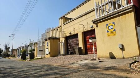 3 Bedroom apartment to rent in Greymont, Johannesburg