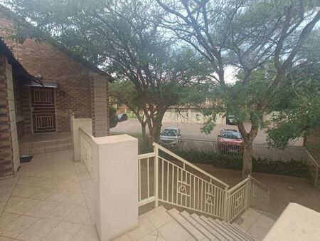 2 Bedroom apartment to rent in Mooikloof Ridge, Pretoria