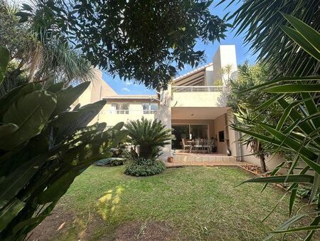 3 Bedroom Apartment in Woodhill