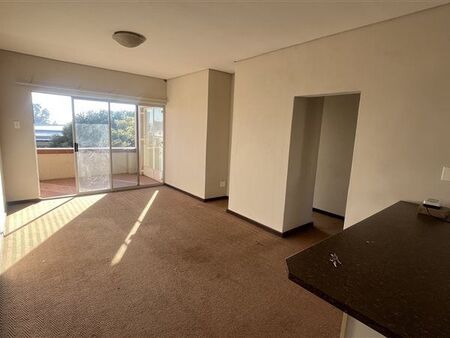 2 Bedroom House in Waterkloof Glen