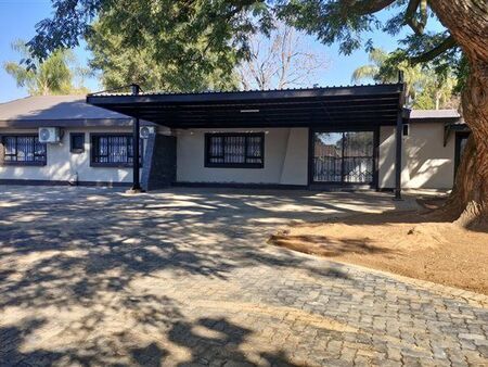 2 Bedroom House in Menlo Park