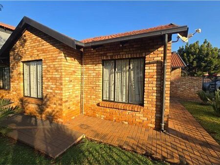 3 Bedroom House in Montana Park